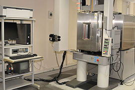 恒温槽付引張試験機（負荷容量;1kN）